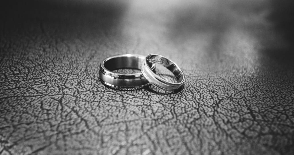 an image of two 925 silver rings